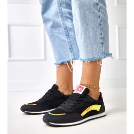 Mustat Cavior urheilulenkkarit 1