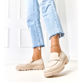 Ekologisesta serafiinista valmistettu beige mocasiinit 1