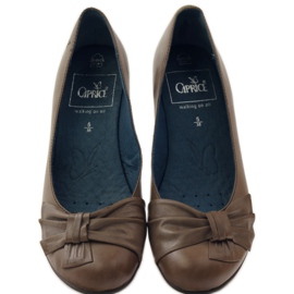 Naisten pumput Caprice 22307 jousella ruskea monivärinen 4