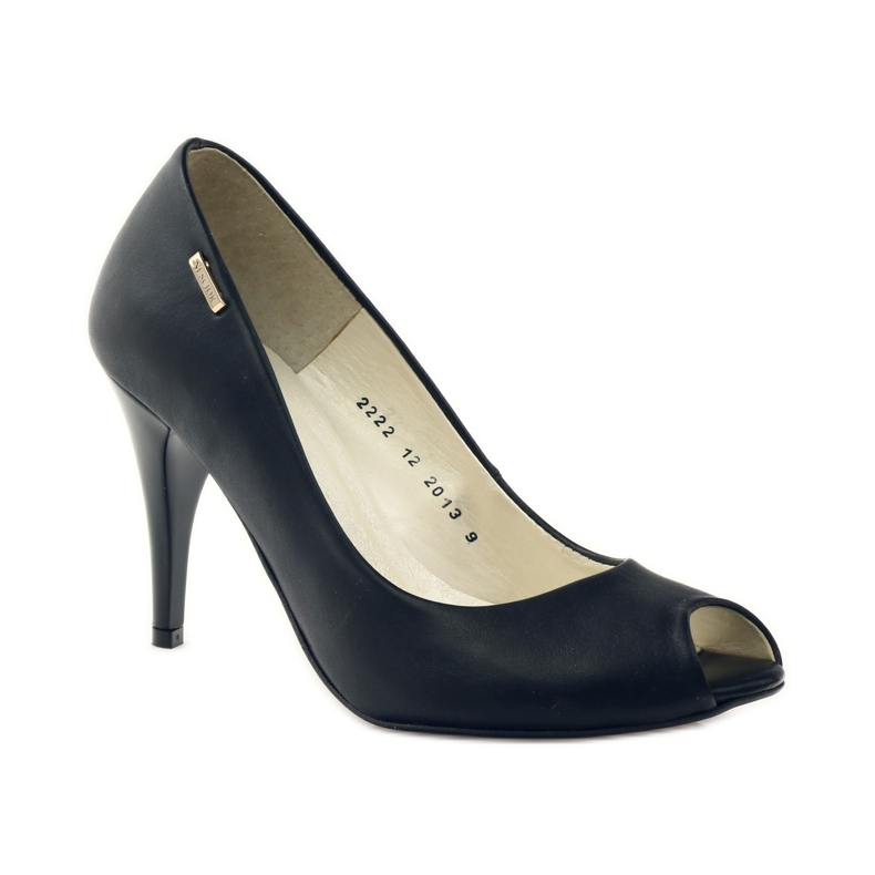 Pumput naisten korkokengät Neścior 99 musta 1