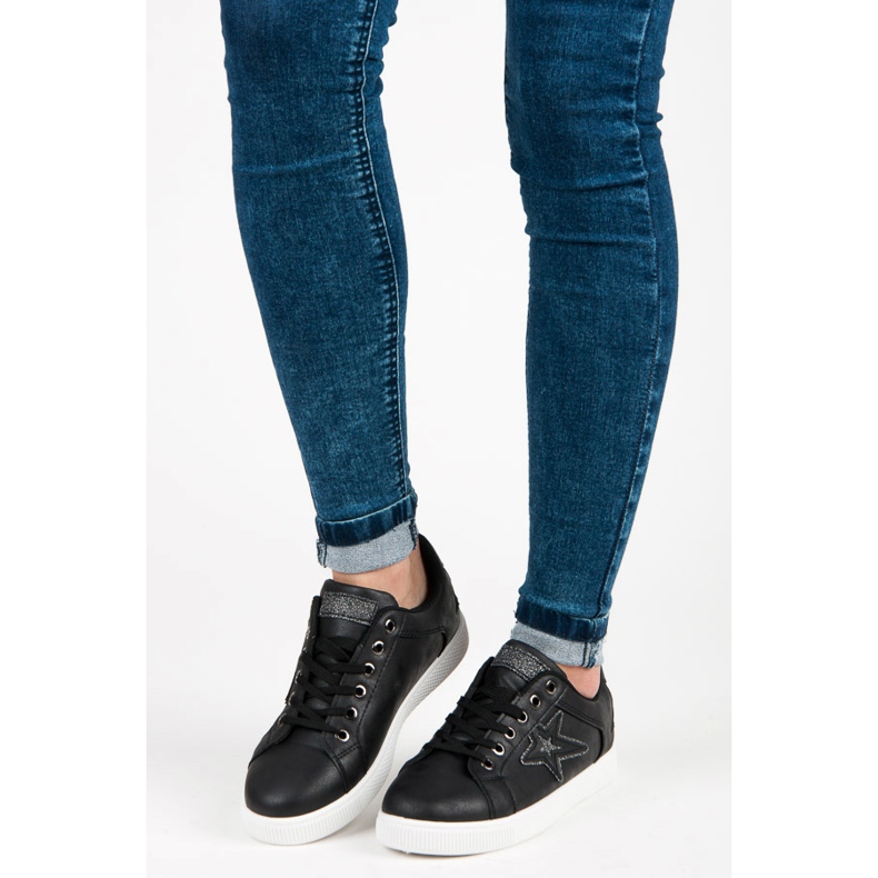 Urheilukengät kevääseen musta harmaa 1