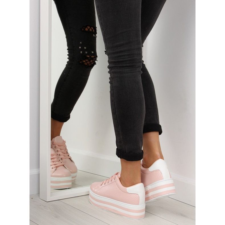 Vaaleanpunaiset lenkkarit korkealla pohjalla vaaleanpunainen 2