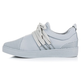 Harmaat urheilukengät 1