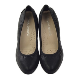 Sergio Leone Pumput pylväässä 233 musta 4