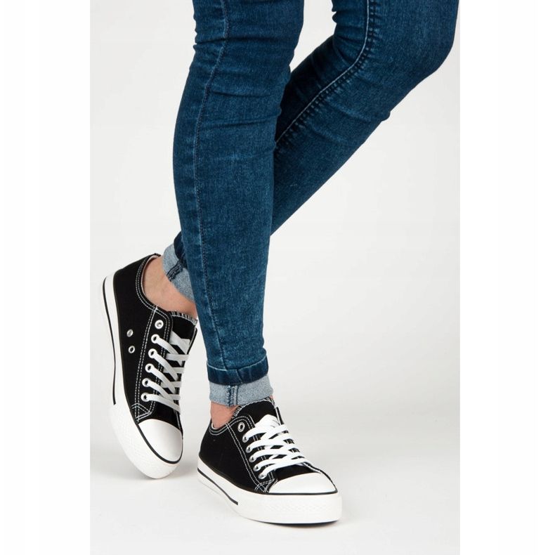 Naisten klassiset mustat sidotut lenkkarit 2 Naisten klassiset mustat sidotut lenkkarit 2