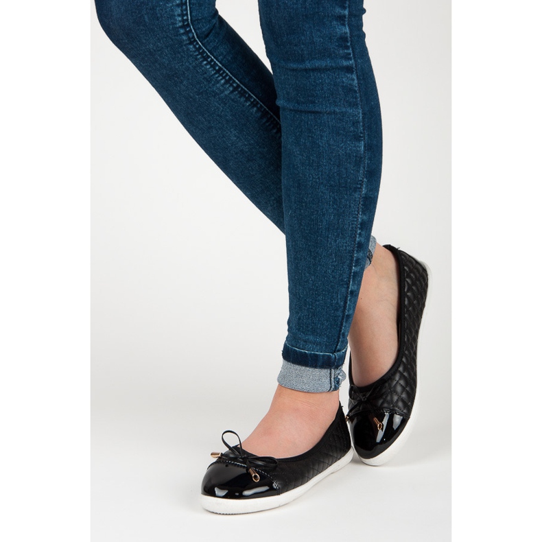 Tikatut balerinat musta 2