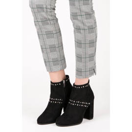 Seastar M275-tolppassa mokkanahkaiset nilkkurit musta 1