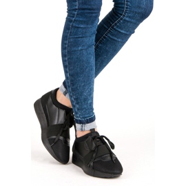 Liukastettavat urheilukengät musta 2