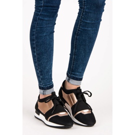 Slip-on urheilukengät musta 1