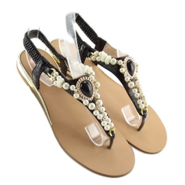 Sandaalit mustilla helmillä D580 musta 2