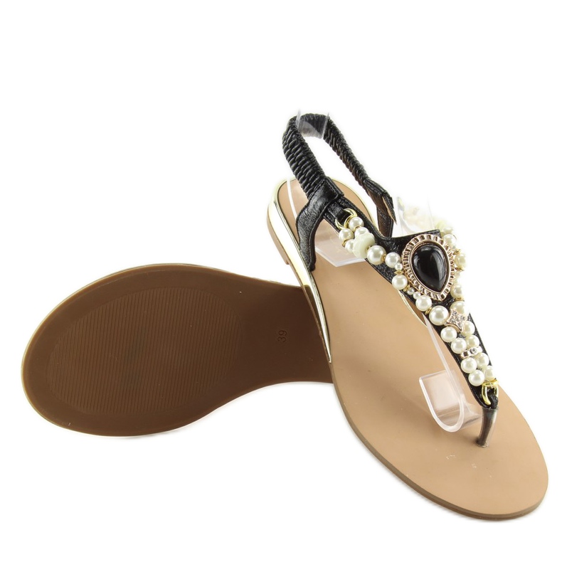 Sandaalit mustilla helmillä D580 musta 1