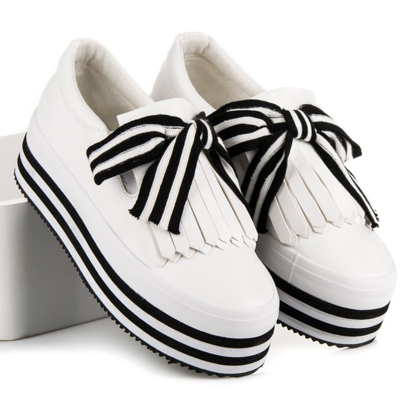 Muodikkaat vices-lenkkarit valkoinen musta 2