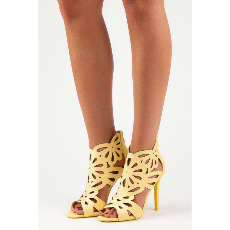 Vices Tyylikkäät sandaalit, joissa ruuvipuristimet keltainen 1