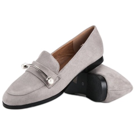 Harmaat kengät helmillä 1