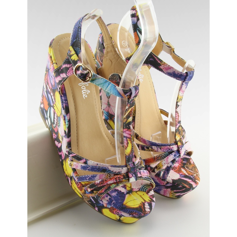 Sandaalit kiilassa YX-17 mustat 1