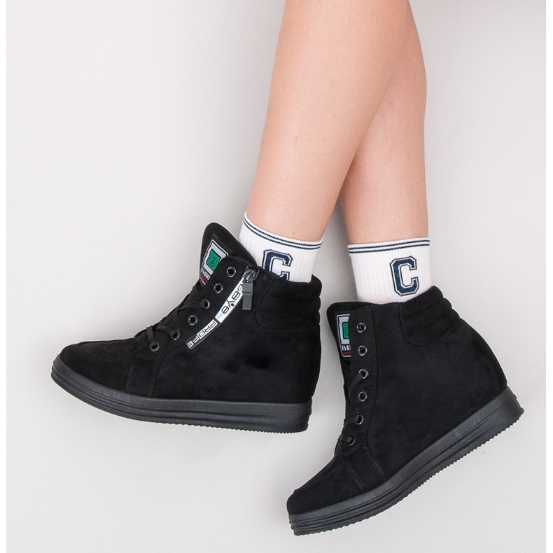 Mokkanahkaiset lenkkarit musta 1 Mokkanahkaiset lenkkarit musta 1