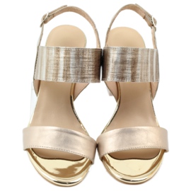 Sandaalit Gamis 3390 kultatolppaan kultainen 4