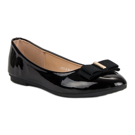 Comer Mustaksi lakatut balerinat 1