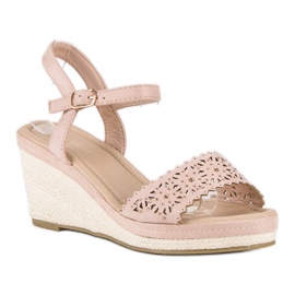 Ideal Shoes Beige wedge espadrillit 1