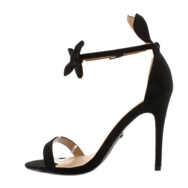 Sandaalit pinnoilla korvilla ZJ-15P Musta 2