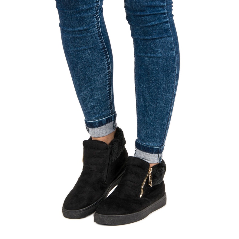 Sport Mustat tennarit nilkan yläpuolella 1