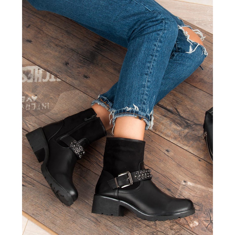 Lämpimiä mustia työntekijöitä musta 1