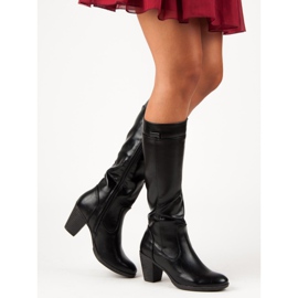 Saappaat postissa VINCEZA musta 2