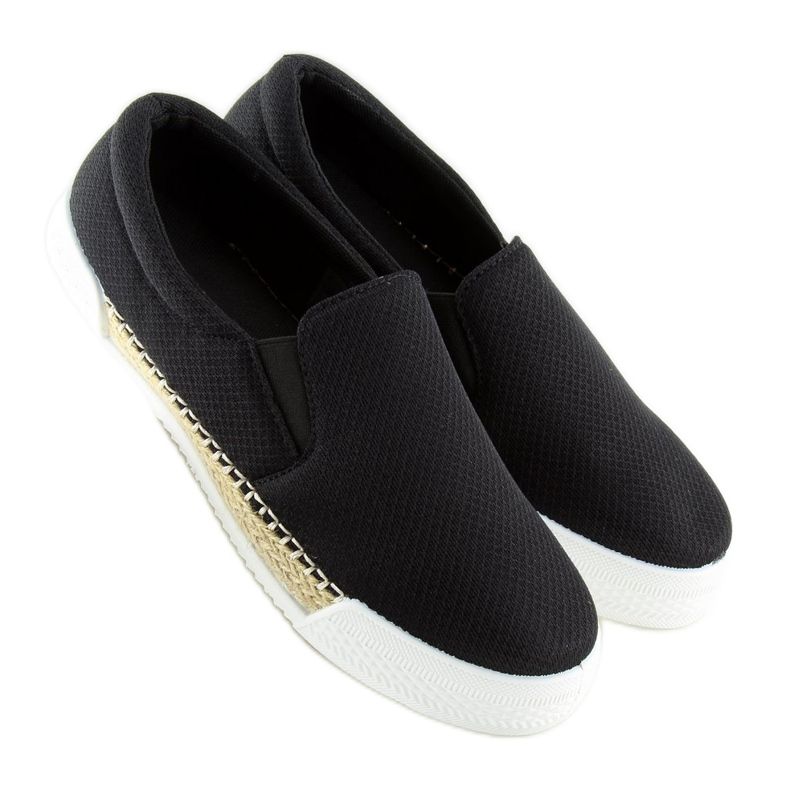 Slip-on mustat tennarit 15691A musta 1