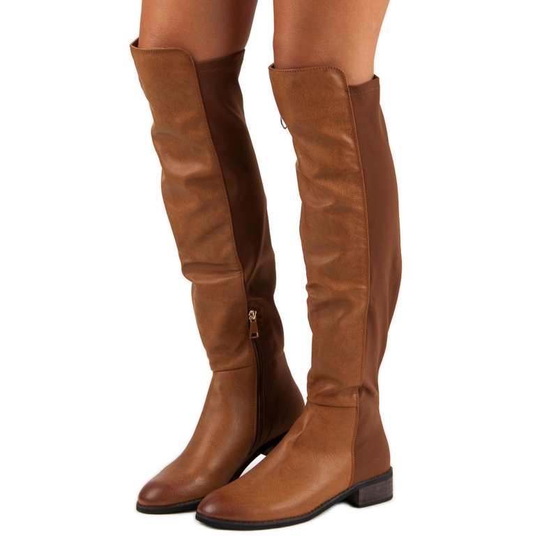 Corina Ruskeat saappaat polven yläpuolella 1