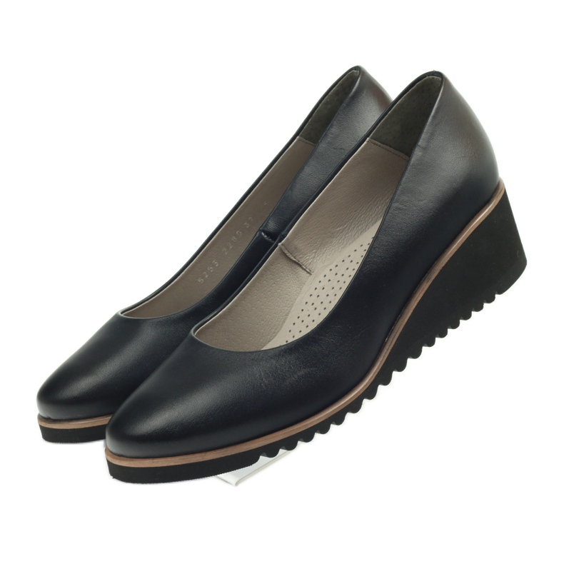 Pumput kiilassa Edeo 2280A musta 4