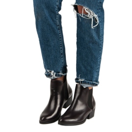 Corina Tummat viininpunaiset Chelsea-saappaat korkokengillä musta punainen 2