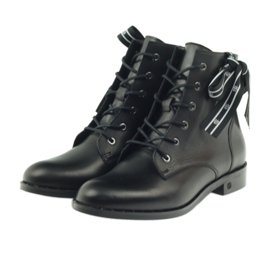 Saappaat koristeltu rusetilla ja Badura-nastoilla musta 3