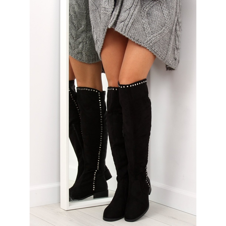 FC-H101 mustat muskettisoturit 2