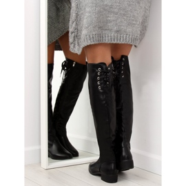 Mustat A-12 mustat muskettisoturit 1