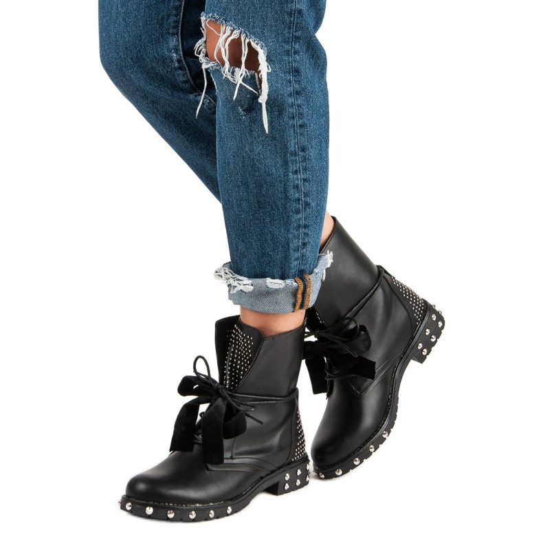 Lucky Shoes Kivisaappaat töissä musta 2