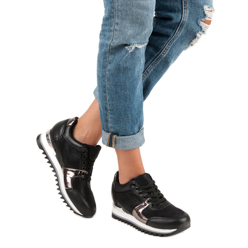 Sidotut urheilukengät musta 2 Sidotut urheilukengät musta 2