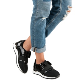 Liukastettavat urheilukengät musta 2