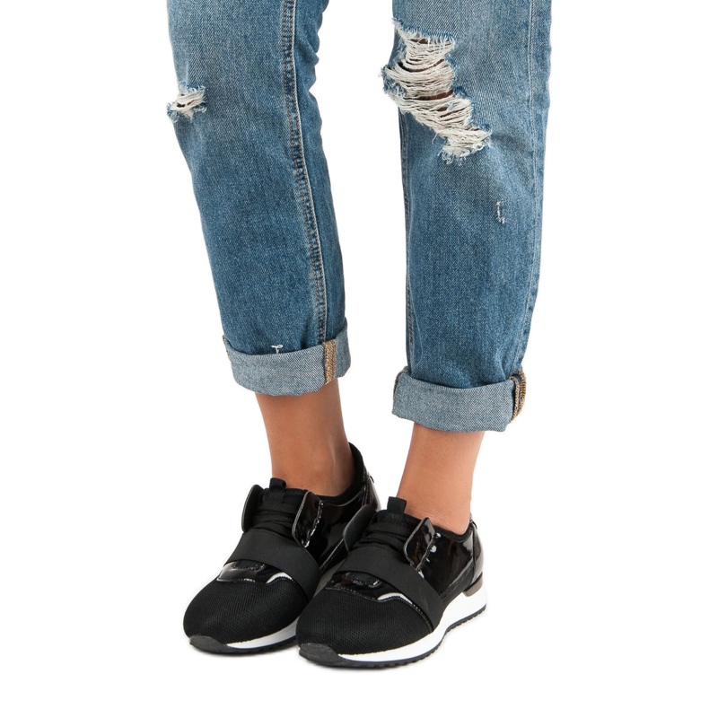 Liukastettavat urheilukengät musta 1