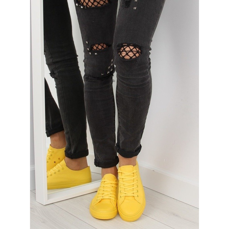 Keltaiset yksiväriset naisten lenkkarit NB176 keltainen 1