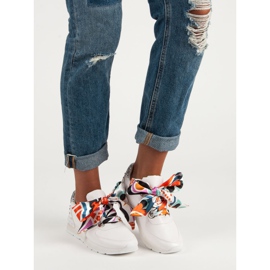 Muodikkaat sidotut lenkkarit valkoinen 1