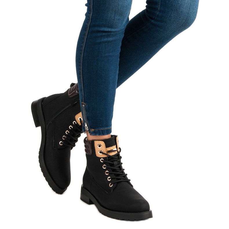 Juliet Mustat ankkurit 2