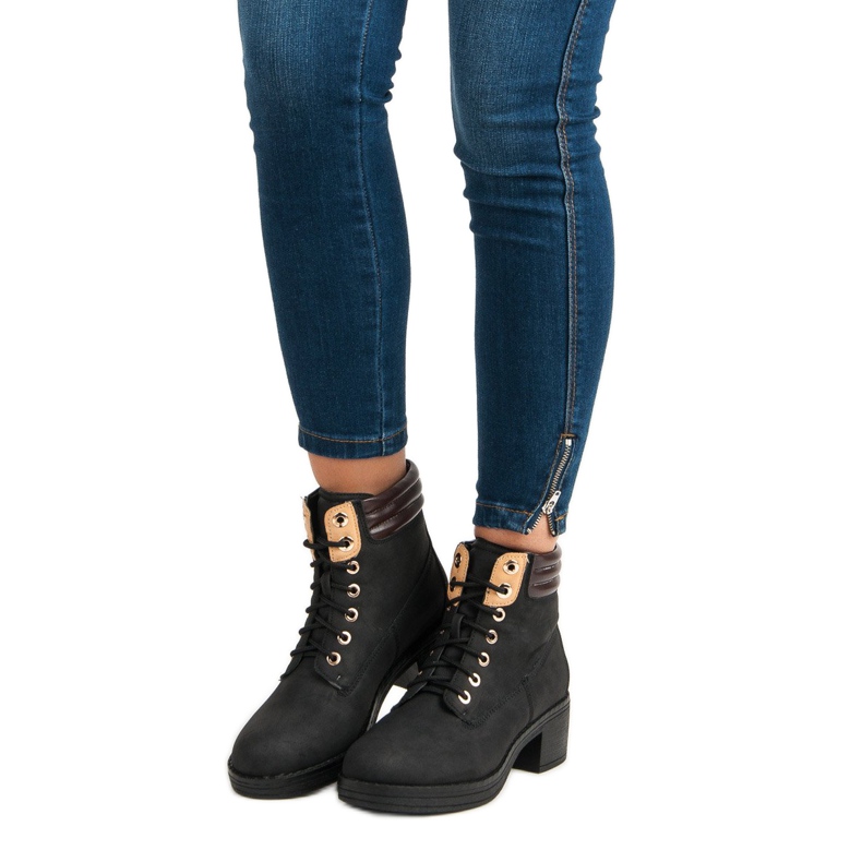 Työsaappaat korkokengillä musta 1