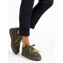 Tummanvihreät mokkanahkaiset lenkkarit 2