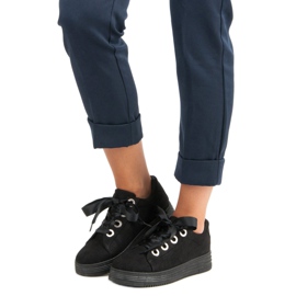 Mustat mokkanahkaiset lenkkarit 1