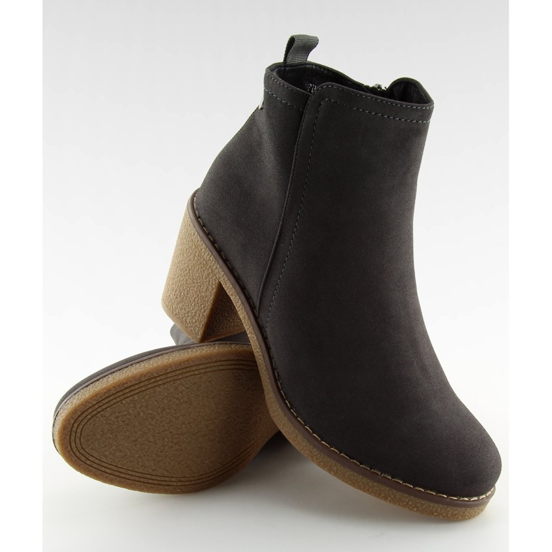 Harmaa Korkeakorkoiset saappaat 7B670 Harmaa 1