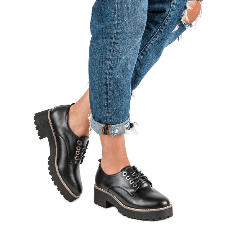 Muodikkaat nauhakengät musta 2