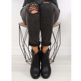 Musta HY-54 Mustat saappaat paksulla pohjalla 1