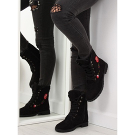 Musta AB-9 Musta työläiset kirjonnalla 1