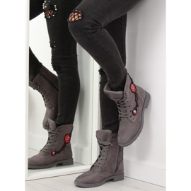 Työntekijät harmaalla AB-9 Grey -kirjonnalla 1