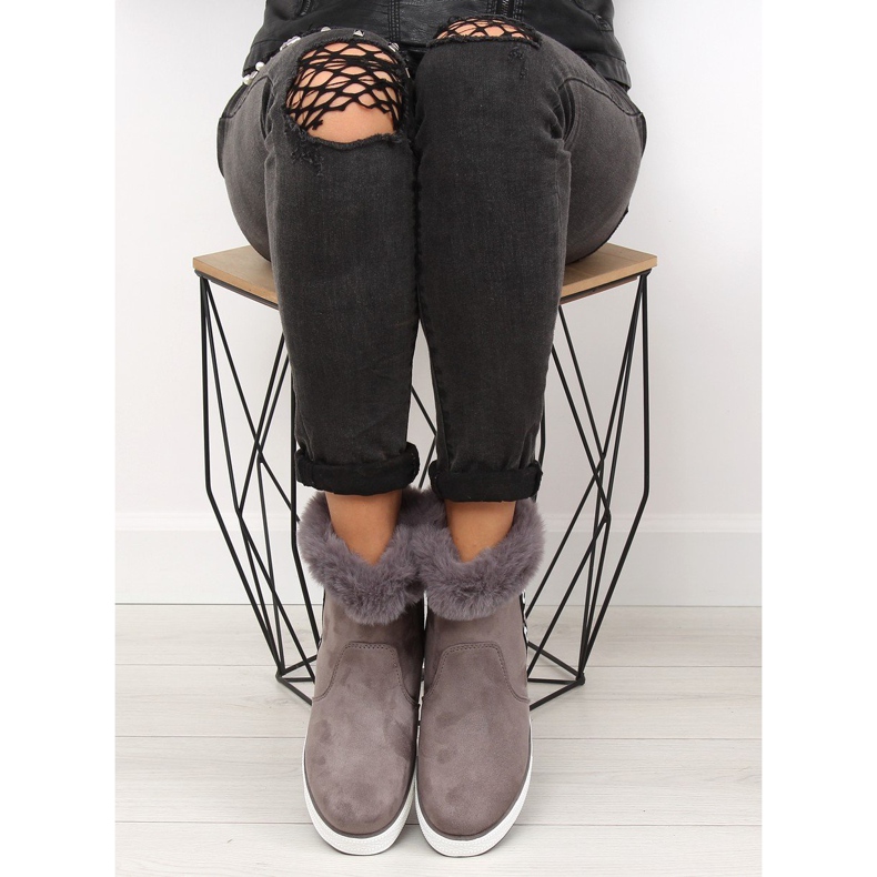 Harmaat nilkkakorkeat tennarit NB252P 1